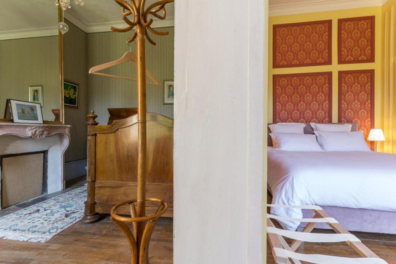 Chateau De Mauvilly Bed & Breakfast Exterior photo